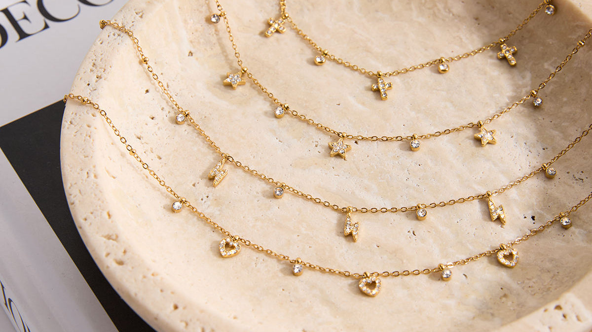 The Art of Wearing Less: Why Minimal Jewellery is Taking Over Indian Wardrobes